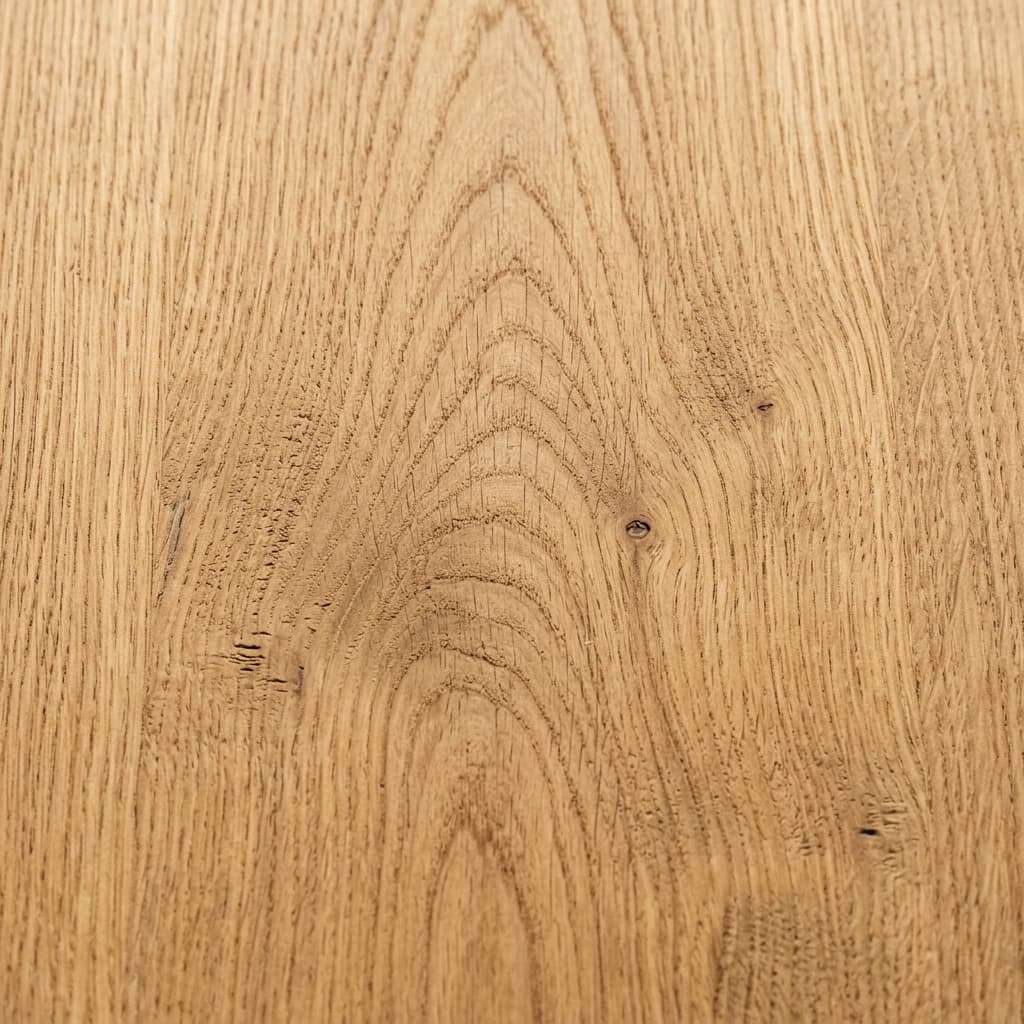 Close-up of solid European oak wood grain